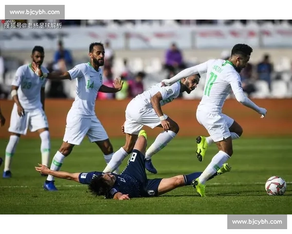 希腊队与科特迪瓦队激战正酣 展现足球激情与技术对决